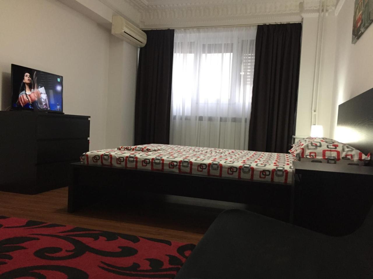 Center Apartment Galaţi Εξωτερικό φωτογραφία