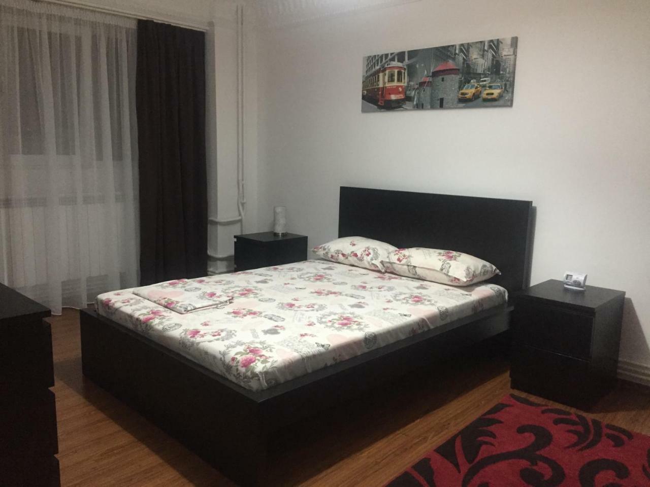 Center Apartment Galaţi Εξωτερικό φωτογραφία